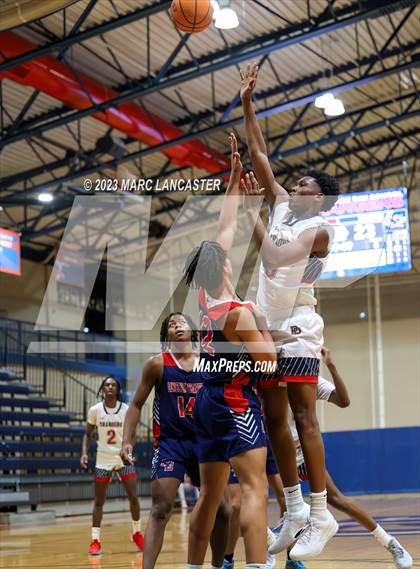 Thumbnail 2 in Lincoln Charter @ Providence Day photogallery.