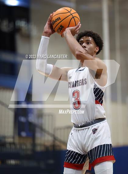 Thumbnail 1 in Lincoln Charter @ Providence Day photogallery.