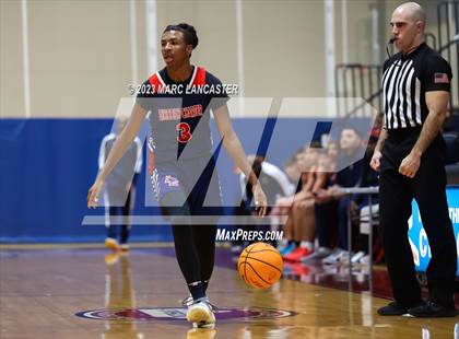 Thumbnail 2 in Lincoln Charter @ Providence Day photogallery.