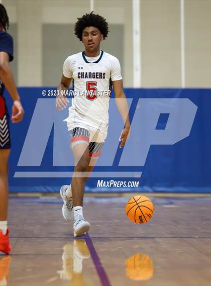 Thumbnail 3 in Lincoln Charter @ Providence Day photogallery.