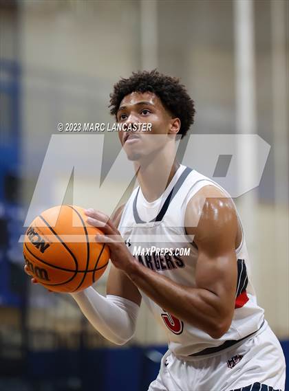 Thumbnail 2 in Lincoln Charter @ Providence Day photogallery.