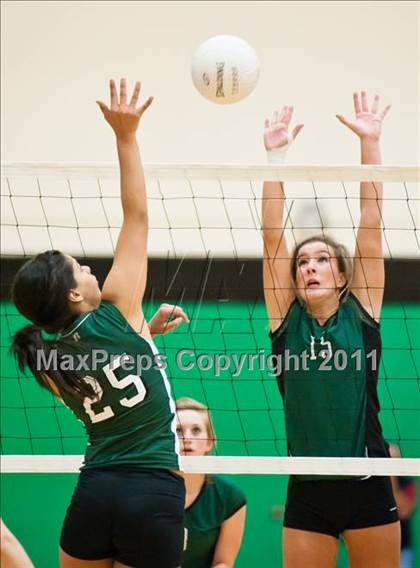 Thumbnail 3 in Northwest Catholic vs. Coventry (CIAC Class S Final) photogallery.