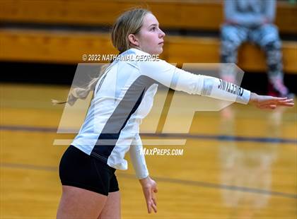 Thumbnail 3 in Bellevue East vs. Buena Vista (Metro Tournament) photogallery.