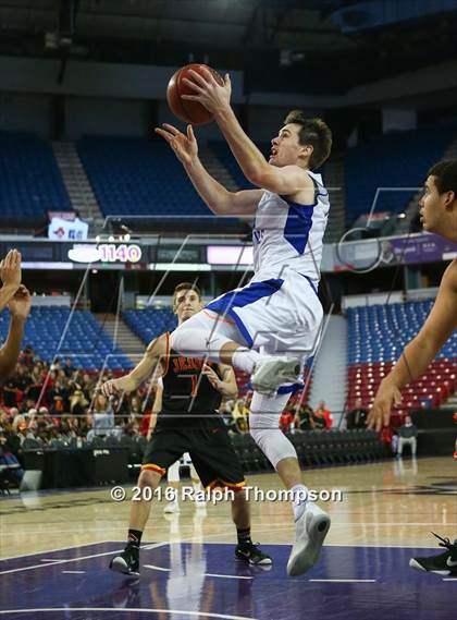 Thumbnail 3 in Jesuit vs. Davis photogallery.