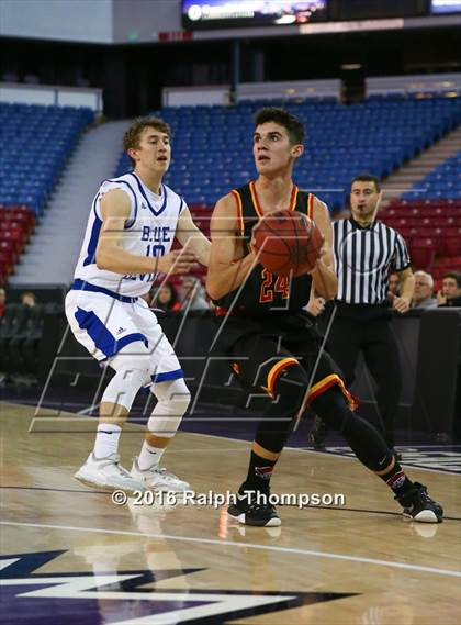 Thumbnail 3 in Jesuit vs. Davis photogallery.