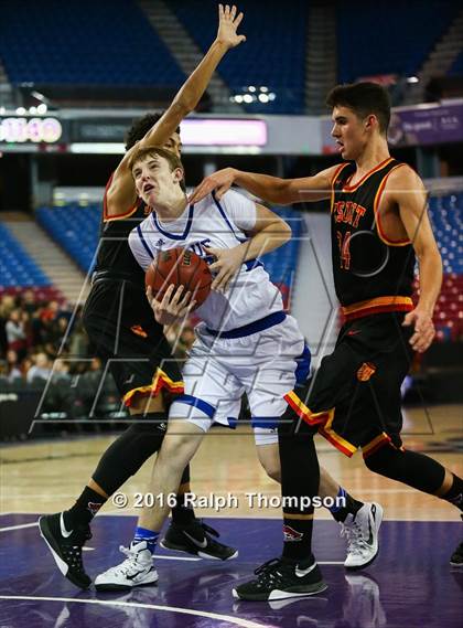 Thumbnail 3 in Jesuit vs. Davis photogallery.
