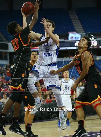 Thumbnail 1 in Jesuit vs. Davis photogallery.