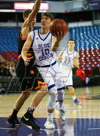 Thumbnail 1 in Jesuit vs. Davis photogallery.