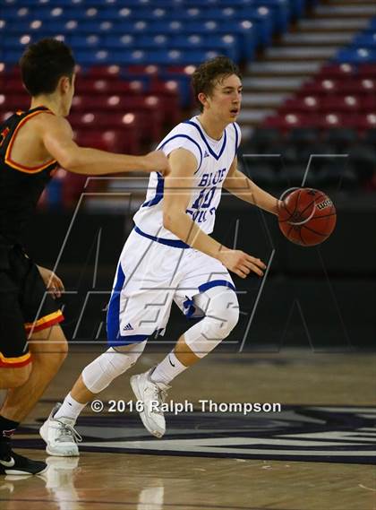 Thumbnail 2 in Jesuit vs. Davis photogallery.