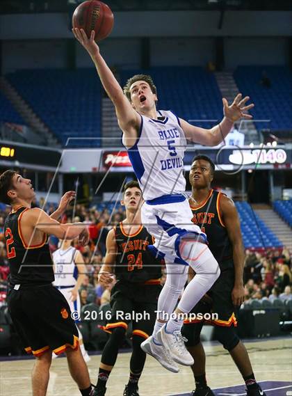 Thumbnail 1 in Jesuit vs. Davis photogallery.