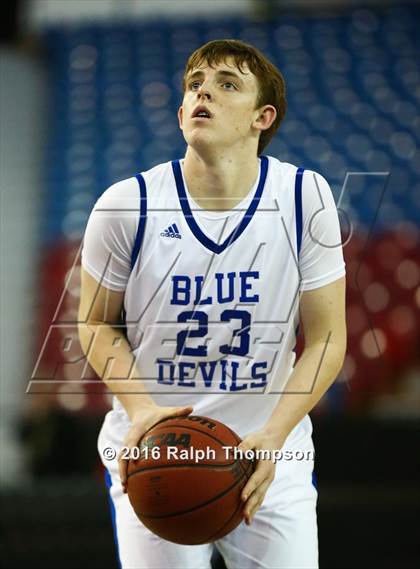Thumbnail 2 in Jesuit vs. Davis photogallery.