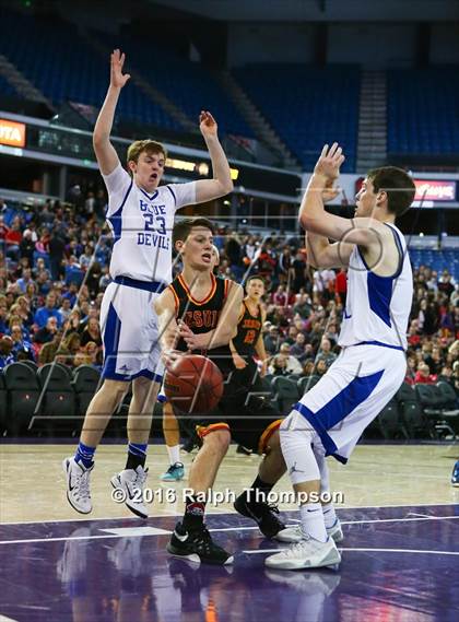Thumbnail 2 in Jesuit vs. Davis photogallery.