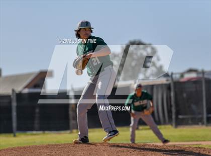 Thumbnail 3 in Torrey Pines vs. Helix (Lions Tournament) photogallery.