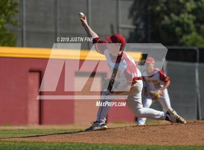 Thumbnail 2 in Torrey Pines vs. Helix (Lions Tournament) photogallery.
