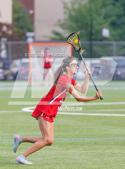 Thumbnail 2 in Greenwich vs. Wilton photogallery.
