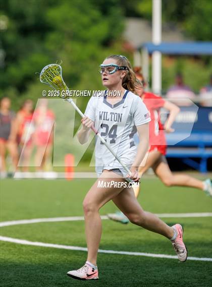 Thumbnail 2 in Greenwich vs. Wilton photogallery.
