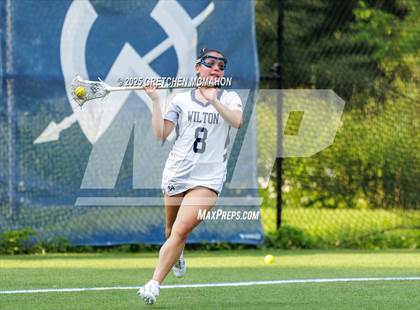 Thumbnail 3 in Greenwich vs. Wilton photogallery.