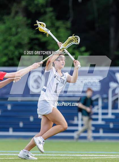 Thumbnail 2 in Greenwich vs. Wilton photogallery.