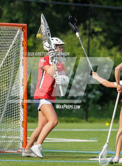 Thumbnail 2 in Greenwich vs. Wilton photogallery.