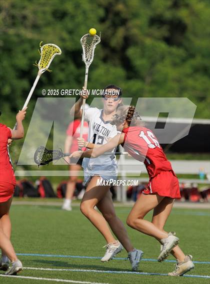 Thumbnail 3 in Greenwich vs. Wilton photogallery.