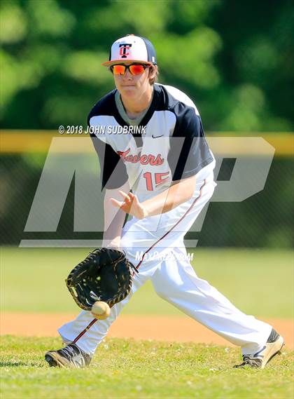 Thumbnail 1 in Norview @ Churchland photogallery.