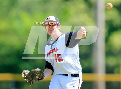 Thumbnail 2 in Norview @ Churchland photogallery.