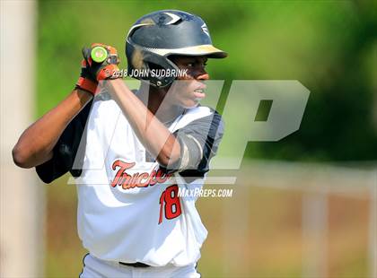 Thumbnail 1 in Norview @ Churchland photogallery.