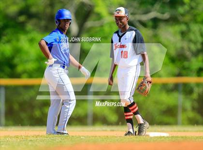 Thumbnail 2 in Norview @ Churchland photogallery.