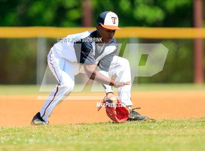 Thumbnail 3 in Norview @ Churchland photogallery.