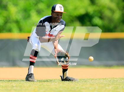 Thumbnail 2 in Norview @ Churchland photogallery.
