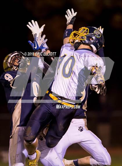 Thumbnail 3 in Otto-Eldred vs Clarion-Limestone (PIAA D9 A Quarterfinal) photogallery.