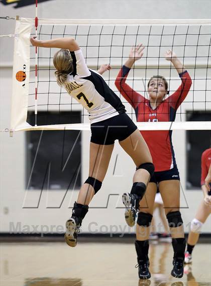 Thumbnail 2 in Life Red Oak @ Crandall photogallery.