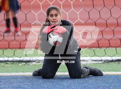 Thumbnail 3 in River Valley vs Arizona College Prep @ Benjamin Franklin photogallery.