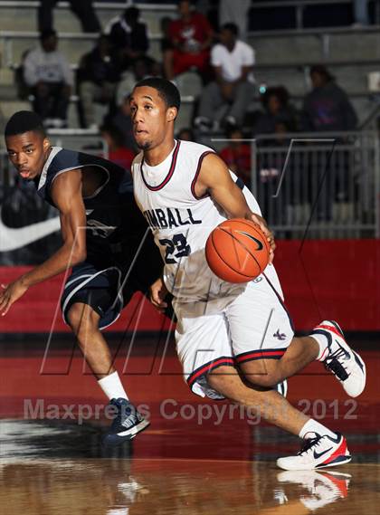 Thumbnail 1 in Richland vs. Kimball (Thanksgiving Hoopfest) photogallery.