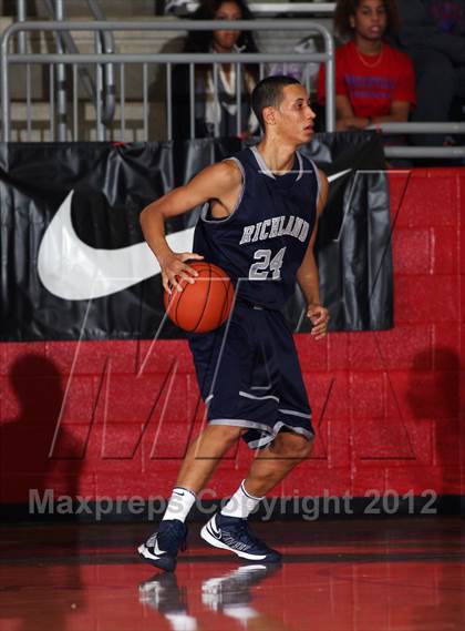 Thumbnail 1 in Richland vs. Kimball (Thanksgiving Hoopfest) photogallery.