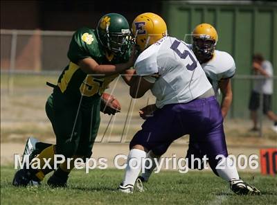Thumbnail 3 in Escalon @ Kennedy photogallery.