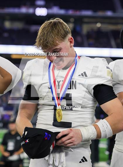 Thumbnail 2 in Richland Springs @ Jayton (UIL 1A 6-Man D2 Football Final Medal Ceremony) photogallery.