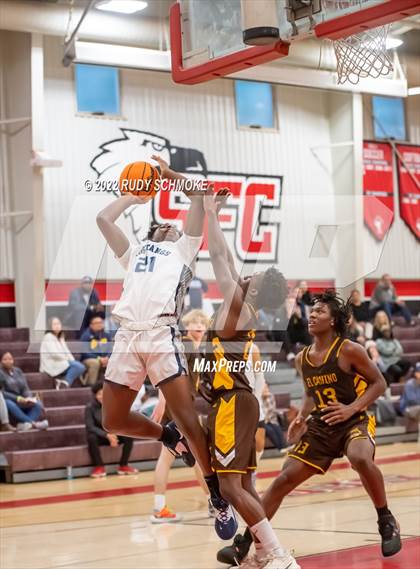 Thumbnail 3 in El Camino vs Otay Ranch (Torrey Pines Holiday Classic Tip-Off)  photogallery.
