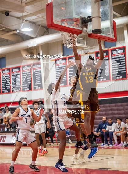 Thumbnail 2 in El Camino vs Otay Ranch (Torrey Pines Holiday Classic Tip-Off)  photogallery.