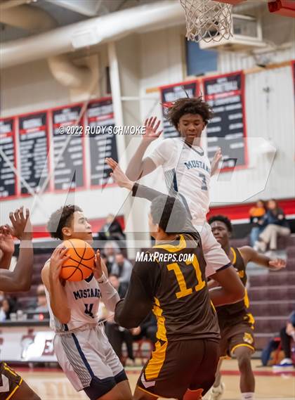 Thumbnail 2 in El Camino vs Otay Ranch (Torrey Pines Holiday Classic Tip-Off)  photogallery.