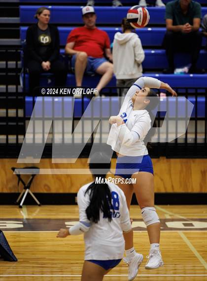 Thumbnail 1 in Seckinger @ Chattahoochee photogallery.