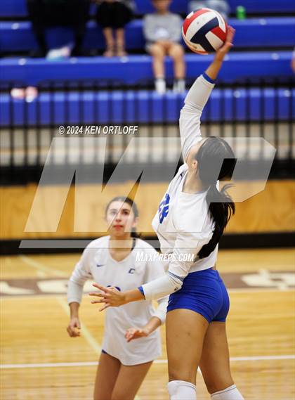 Thumbnail 3 in Seckinger @ Chattahoochee photogallery.