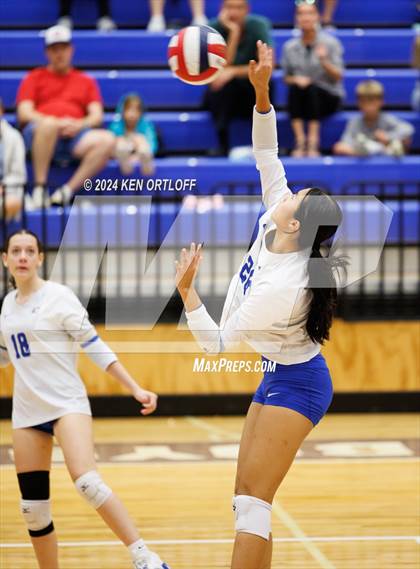 Thumbnail 3 in Seckinger @ Chattahoochee photogallery.