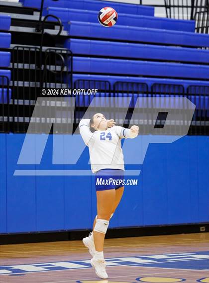 Thumbnail 3 in Seckinger @ Chattahoochee photogallery.