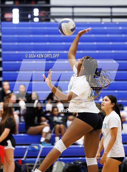 Thumbnail 2 in Seckinger @ Chattahoochee photogallery.