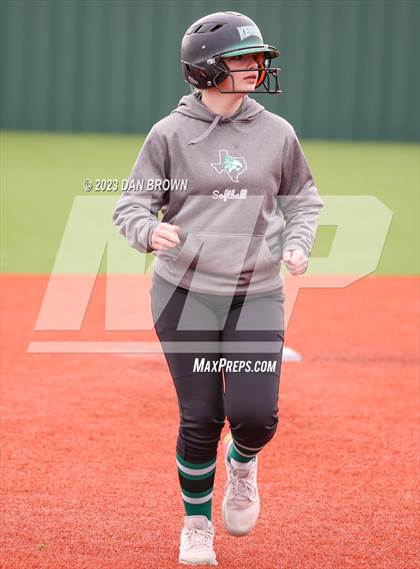 Thumbnail 3 in Kerens vs. Adams (Dallas ISD Invitational) photogallery.