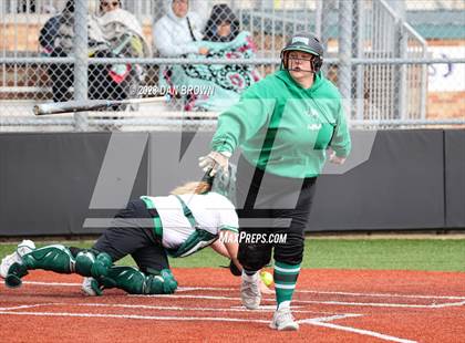 Thumbnail 3 in Kerens vs. Adams (Dallas ISD Invitational) photogallery.
