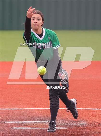 Thumbnail 1 in Kerens vs. Adams (Dallas ISD Invitational) photogallery.