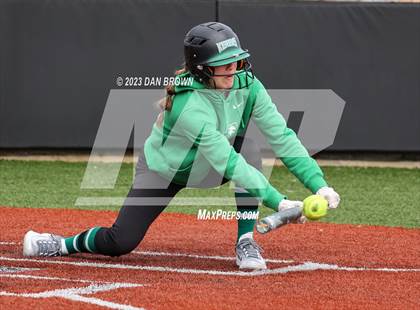 Thumbnail 2 in Kerens vs. Adams (Dallas ISD Invitational) photogallery.