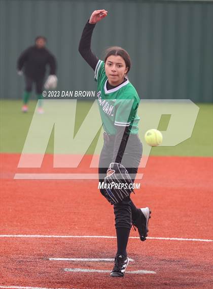 Thumbnail 1 in Kerens vs. Adams (Dallas ISD Invitational) photogallery.